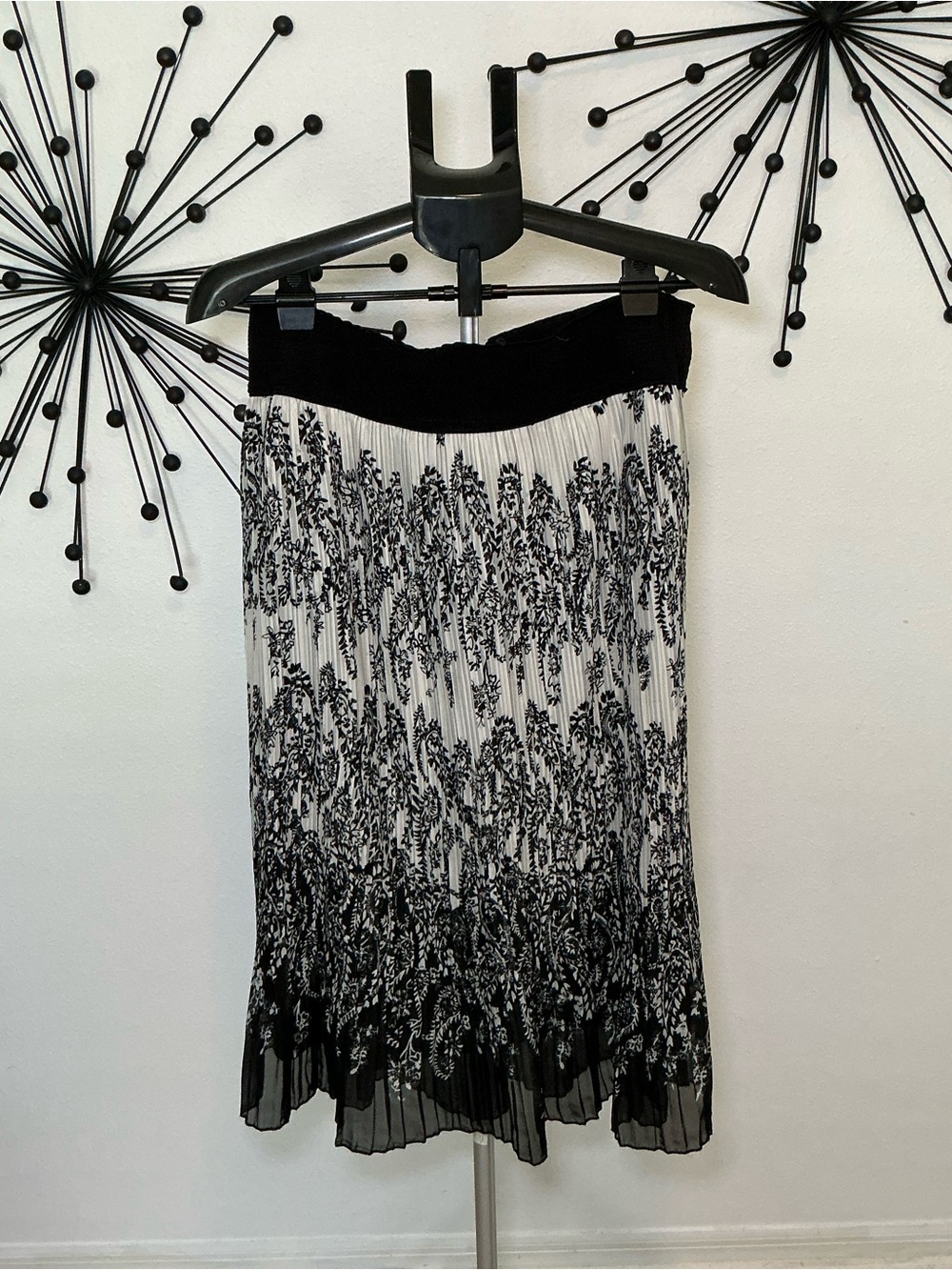Metro Wear Black White Pleated Floral Paisley Midi Skirt XL